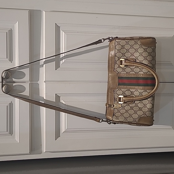 GUCCI SHERRY LINE VINTAGE HANDBAG WITH STRAP - Picture 2 of 16